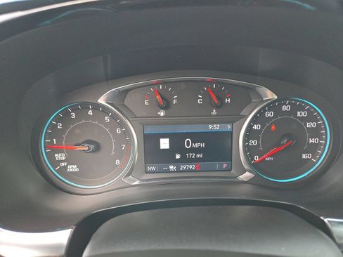 Used 2023 Chevrolet Traverse LT w/ LT Premium Package AWD/4WD image 11