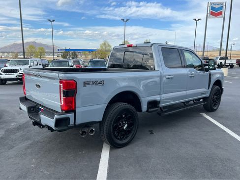 New 2026 Ford F250 Lariat w/ Black Appearance Package image 7