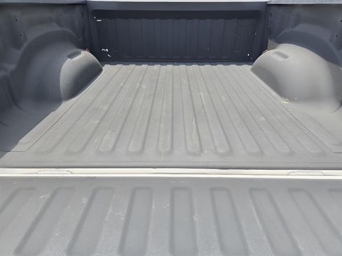 Used 2022 RAM 1500 Laramie AWD/4WD image 30