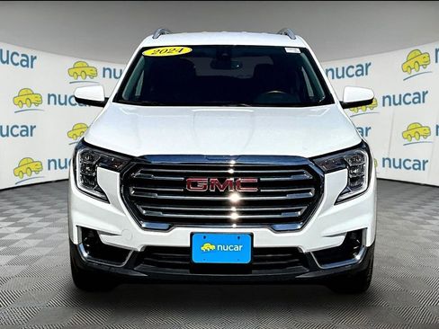 Used 2024 GMC Terrain SLT AWD/4WD image 2