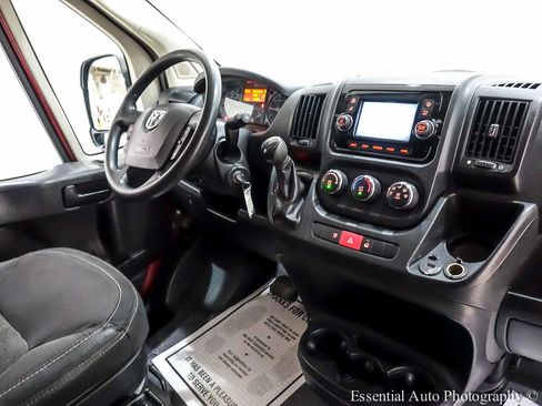 Used 2019 RAM ProMaster 1500 w/ Interior Convenience Group image 18