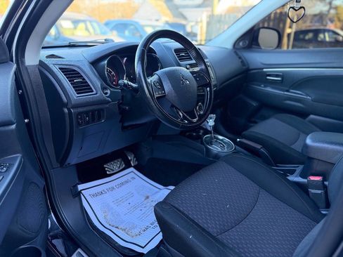 Used 2017 Mitsubishi Outlander Sport LE image 9