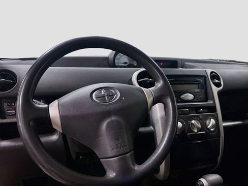Used 2005 Scion xB FWD image 11