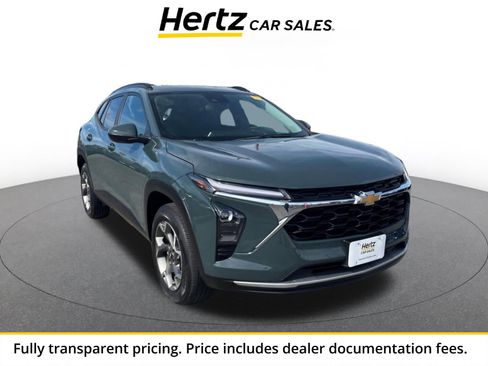 Used 2025 Chevrolet Trax LT w/ LT Convenience Package FWD image 1