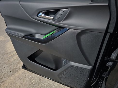 New 2026 Chevrolet Equinox LT w/ Convenience Package II image 27