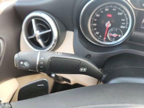 Used 2018 Mercedes-Benz CLA 250 image 32