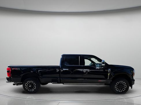 Certified 2023 Ford F350 Platinum image 33