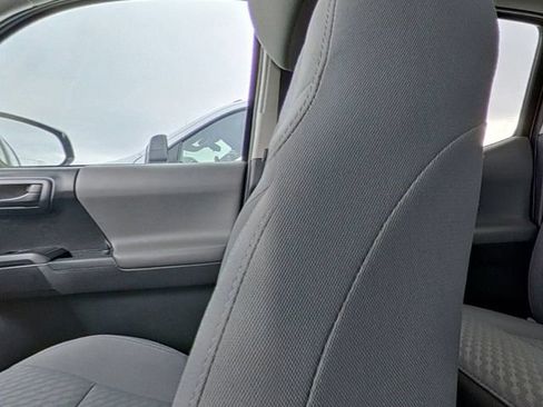 Used 2022 Toyota Tacoma SR image 26