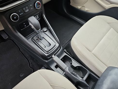 Used 2022 Ford EcoSport S AWD/4WD image 28