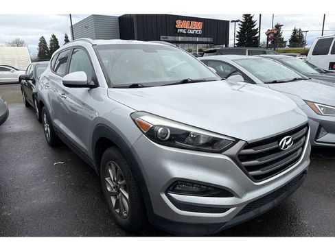 Used 2016 Hyundai Tucson SE w/ Option Group 02 image 2