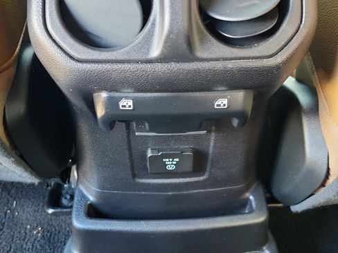 Used 2021 Jeep Wrangler Unlimited Rubicon image 7