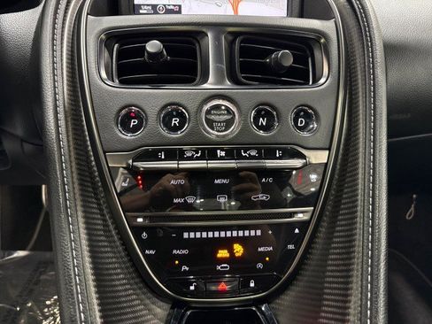 Used 2019 Aston Martin DB11 Coupe image 70