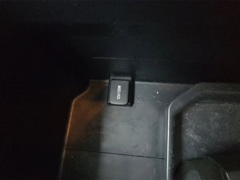 Used 2015 Toyota Highlander Plus image 36