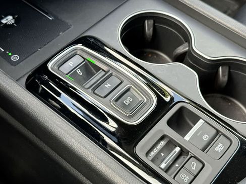 Used 2025 Honda Pilot EX-L image 20