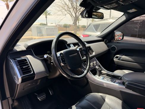 Used 2015 Land Rover Range Rover Sport HSE image 9
