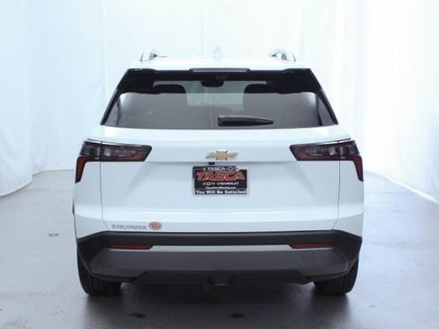 New 2026 Chevrolet Equinox LT w/ Convenience Package II FWD image 10