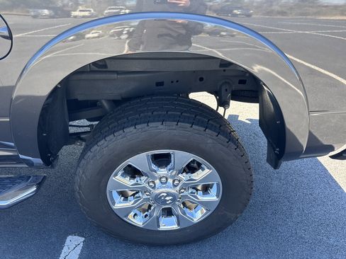 Used 2024 RAM 2500 Limited AWD/4WD image 12