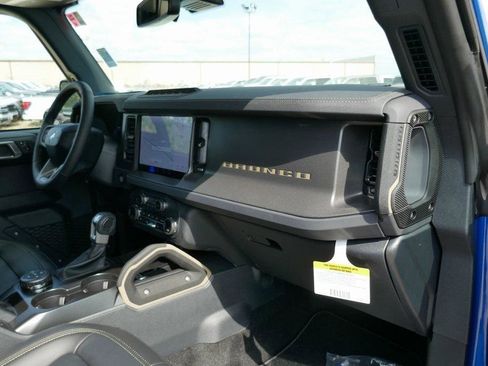 New 2025 Ford Bronco Badlands image 10