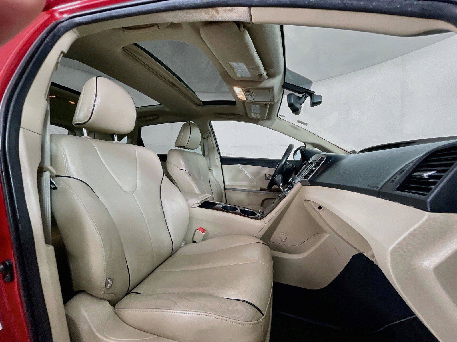 Used 2013 Toyota Venza Limited AWD/4WD image 29