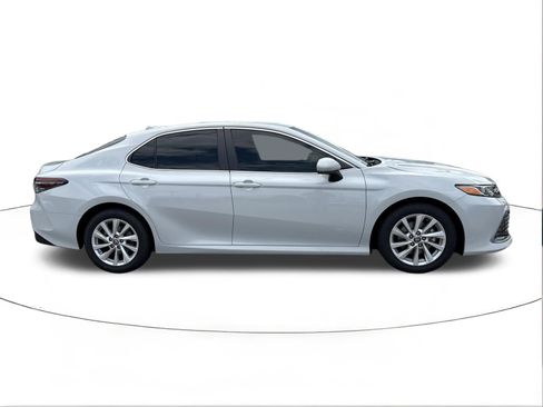 Used 2024 Toyota Camry LE FWD image 2