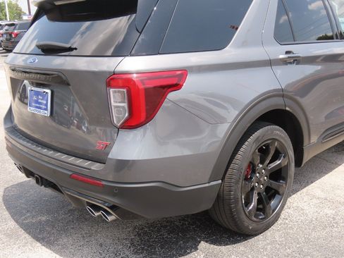 Certified 2023 Ford Explorer ST w/ Equipment Group 401A AWD/4WD image 10