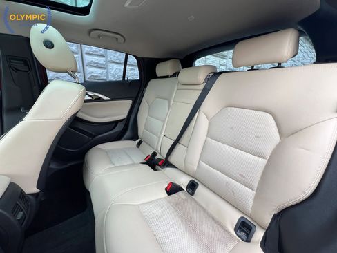 Used 2019 INFINITI QX30 FWD image 38