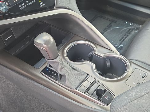 Used 2024 Toyota Camry XSE FWD image 27