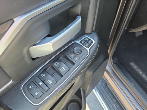 Used 2024 RAM 2500 Big Horn image 18