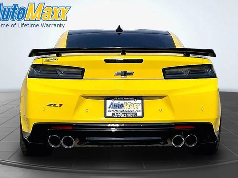 Used 2018 Chevrolet Camaro ZL1 RWD image 7