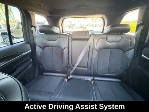 New 2026 Jeep Grand Cherokee Altitude image 25