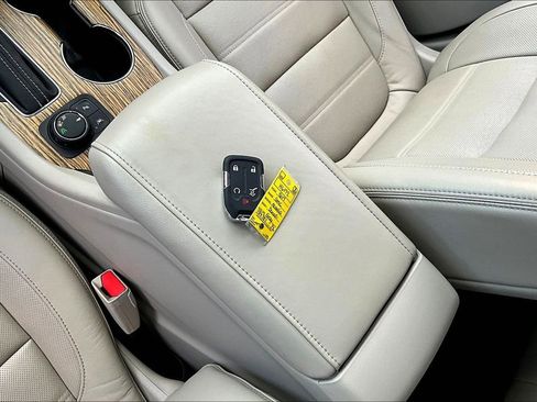 Used 2017 GMC Acadia Denali w/ Technology Package image 37