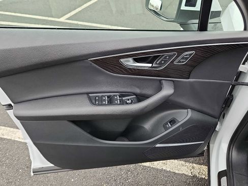 Used 2021 Audi Q7 2.0T Premium Plus w/ Premium Plus Package image 12