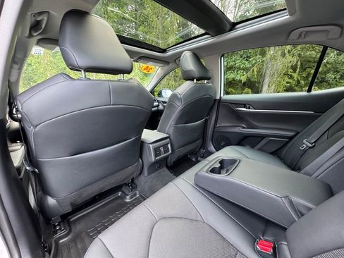 Used 2024 Toyota Camry XSE w/ Navigation Package FWD image 11