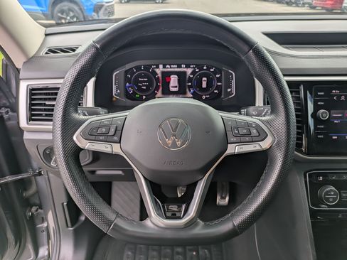 Used 2023 Volkswagen Atlas SEL R-Line AWD/4WD image 20