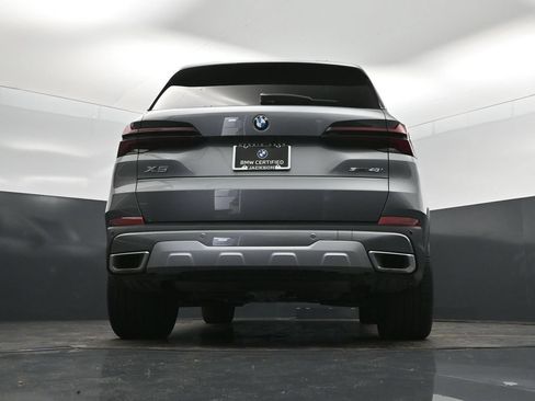 Certified 2026 BMW X5 sDrive40i w/ Climate Comfort Package RWD image 37