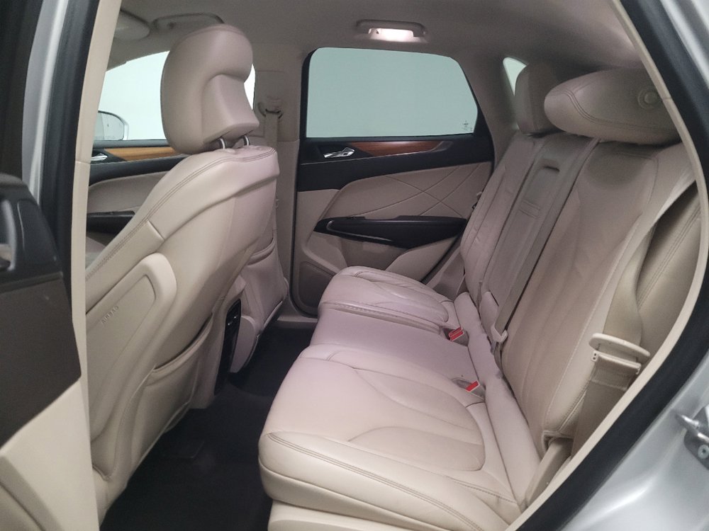 Used 2018 Lincoln MKC Select w/ Select Plus Package FWD image 18