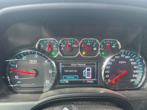 Used 2018 Chevrolet Silverado 1500 LT w/ LT Eassist Package image 13