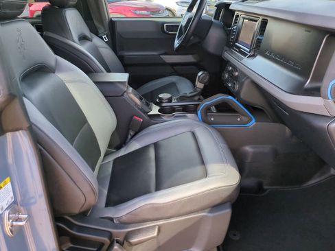 Used 2023 Ford Bronco Black Diamond image 21