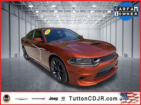 Used 2022 Dodge Charger Scat Pack RWD image 1