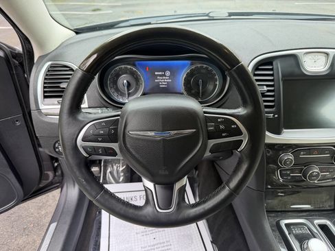 Used 2016 Chrysler 300 C AWD/4WD image 18