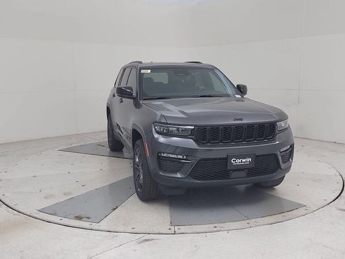 New 2025 Jeep Grand Cherokee Limited image 4