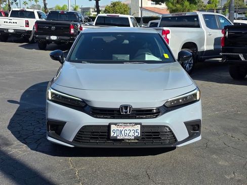 Used 2022 Honda Civic Sport image 2