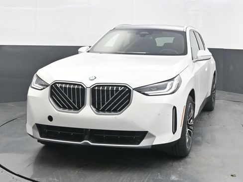 Used 2026 BMW X3 xDrive30i w/ Convenience Package AWD/4WD image 10