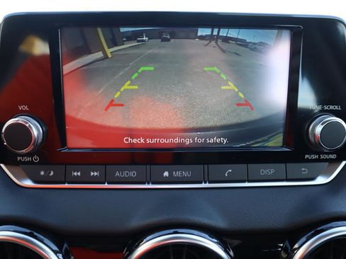 Used 2025 Nissan Sentra S image 22