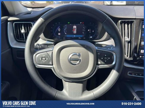 Used 2023 Volvo XC60 B5 Core w/ Climate Package image 13