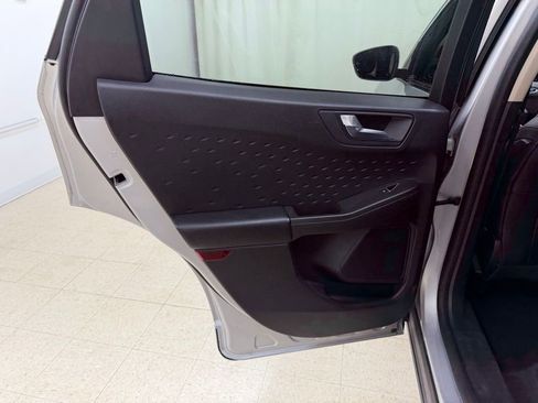 Used 2020 Ford Escape SEL image 15