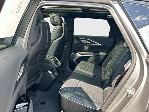 New 2026 Cadillac Lyriq V AWD/4WD image 11