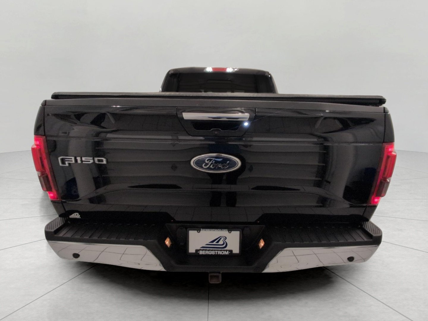 Certified 2017 Ford F150 Lariat w/ Equipment Group 502A Luxury AWD/4WD image 25