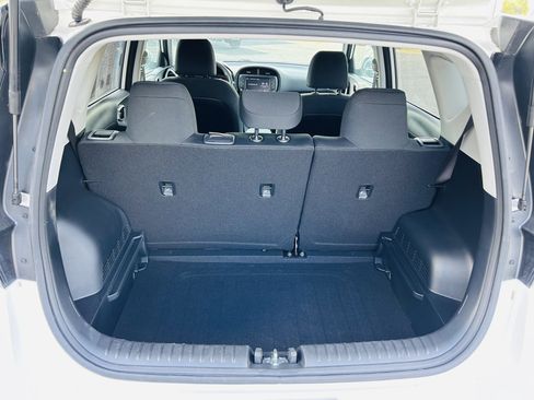 Used 2023 Kia Soul LX image 8
