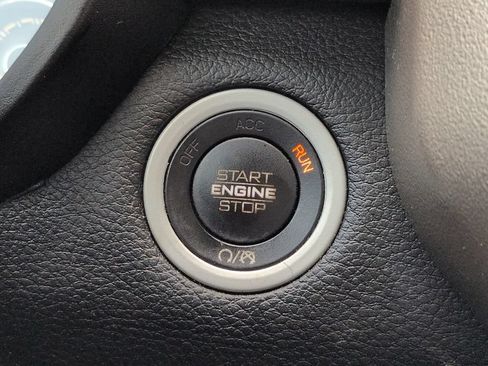 Used 2019 RAM 1500 Laramie AWD/4WD image 28